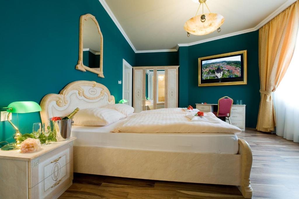 Hotel Bow Garden Komárno Chambre photo